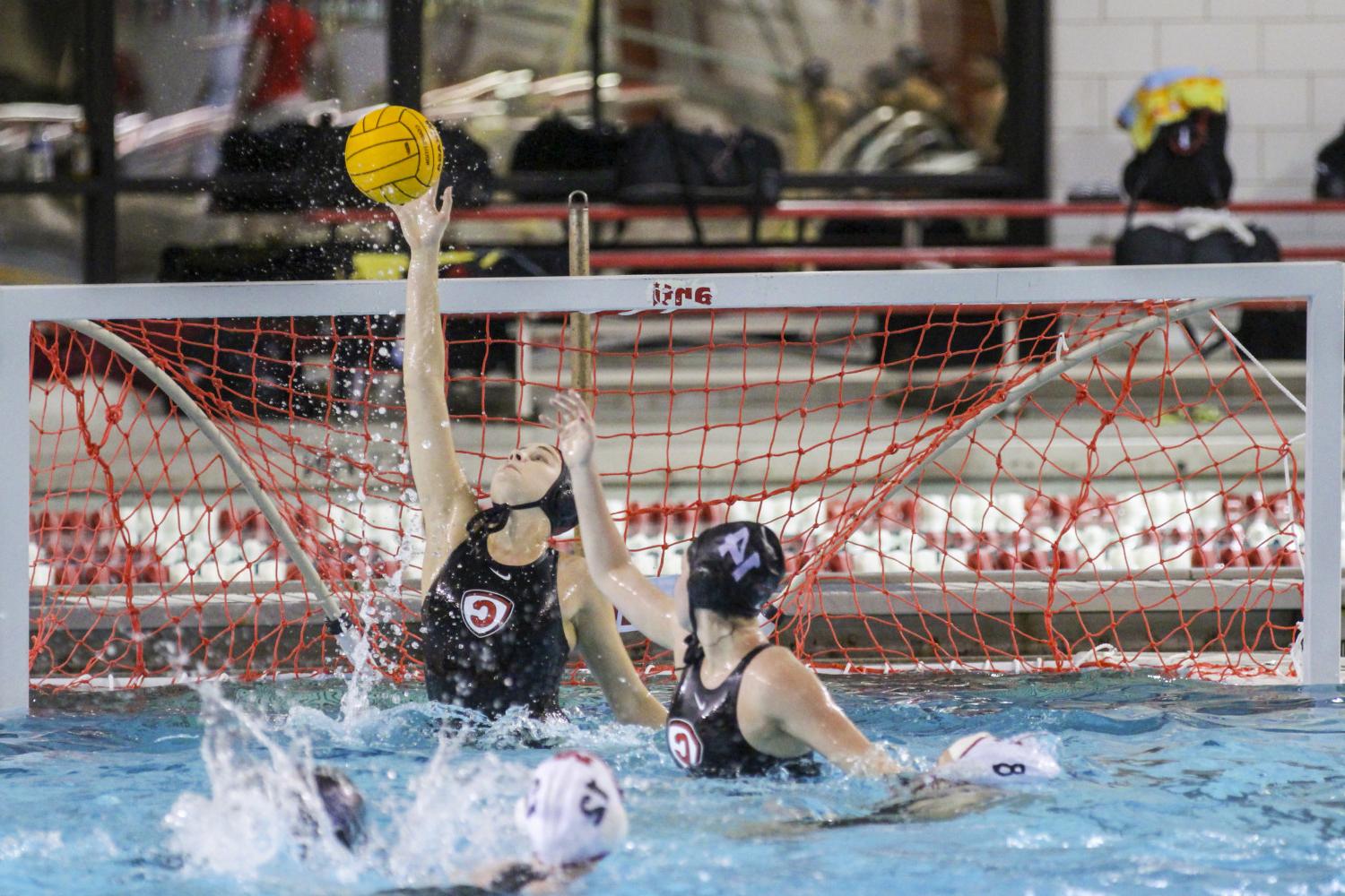 <a href='http://careertraining.slbprod.net'>博彩网址大全</a> student athletes compete in a water polo tournament on campus.